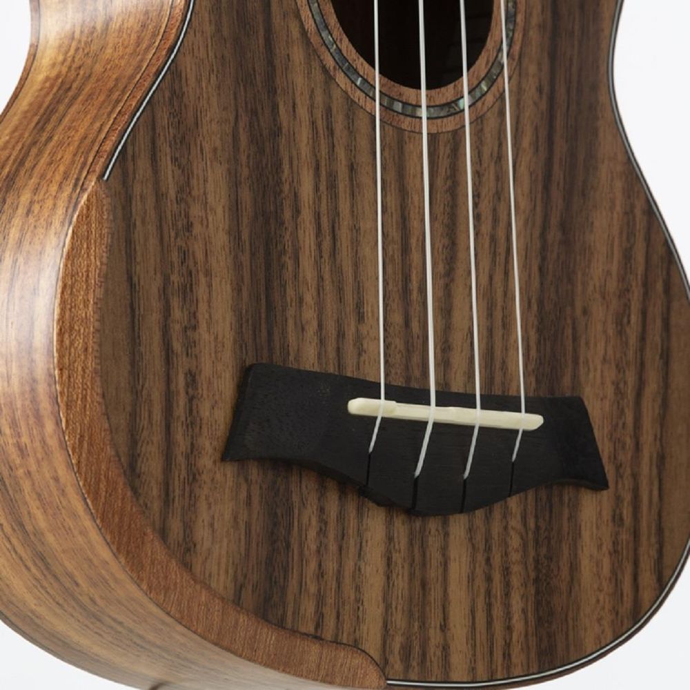 Ukulele Kalani Soprano 21 Maori KOA KAL420 SK Com Bag serenata