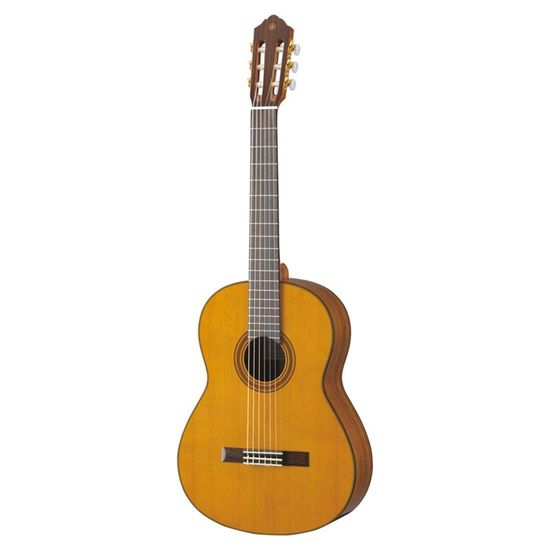 Violão Acústico Yamaha CG162C com cordas de Nylon Violão Acústico Yamaha CG162C com cordas de Nylon
