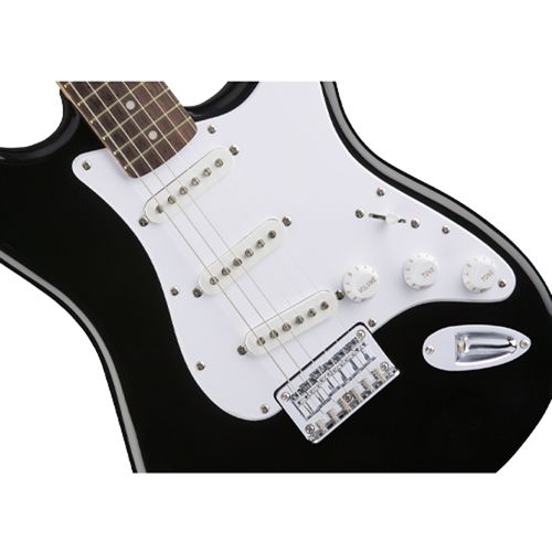 Guitarra Stratocaster ST Fender Squier Bullet 037-1001-506 Preta